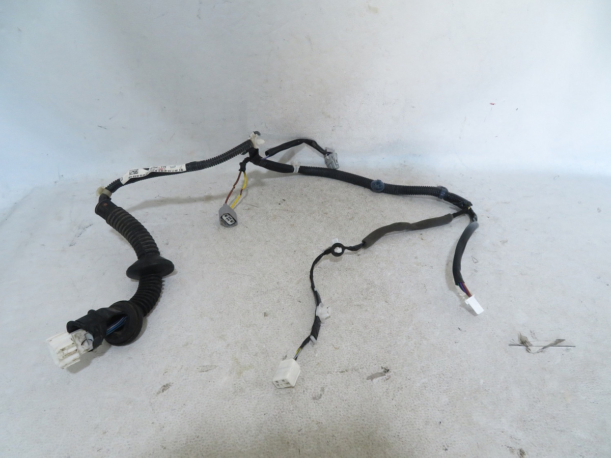 Arnes Puerta Trasero Izquierdo Crv 2020