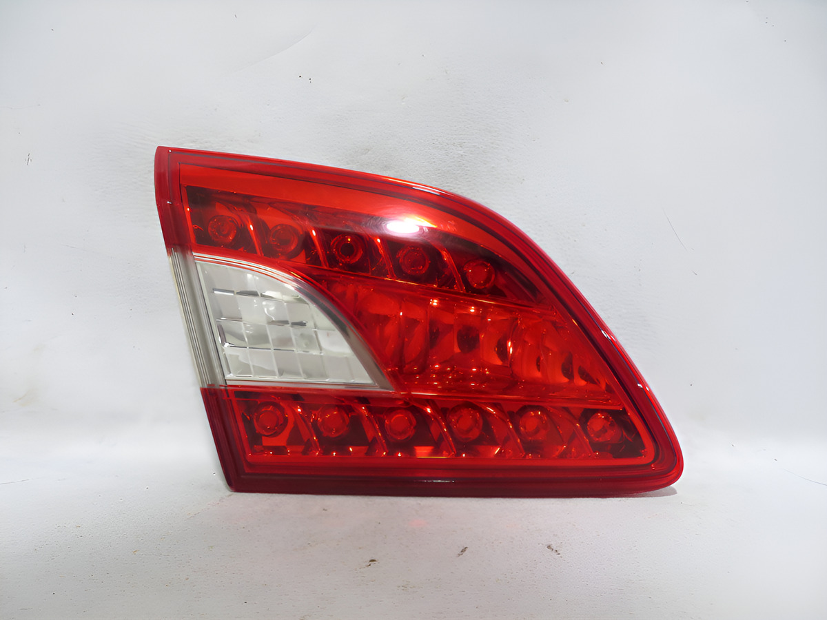 Calavera Interior Izquierda Sentra 2013 2014 2015 2016 Izquierdo/conductor Rojo - vista 1