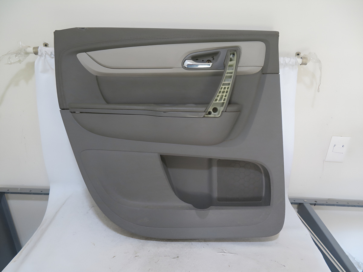 Tapa Vestidura Puerta Trasera Izquierda Traverse 2015