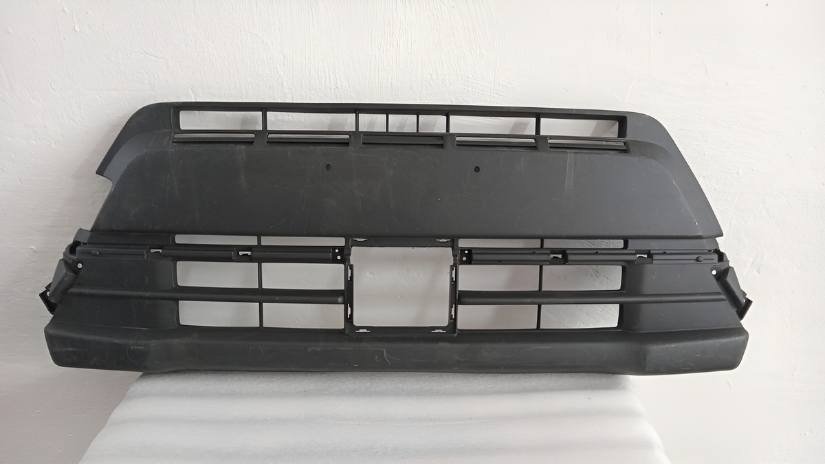 Parrilla Suzuki Vitara Gls 19-23 Inferior - vista 1