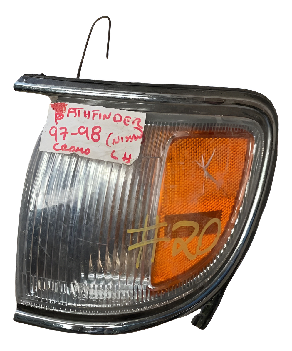 Cuarto De Punta Lh Nissan Pathfinder 1997-1998 Tw C/detalle