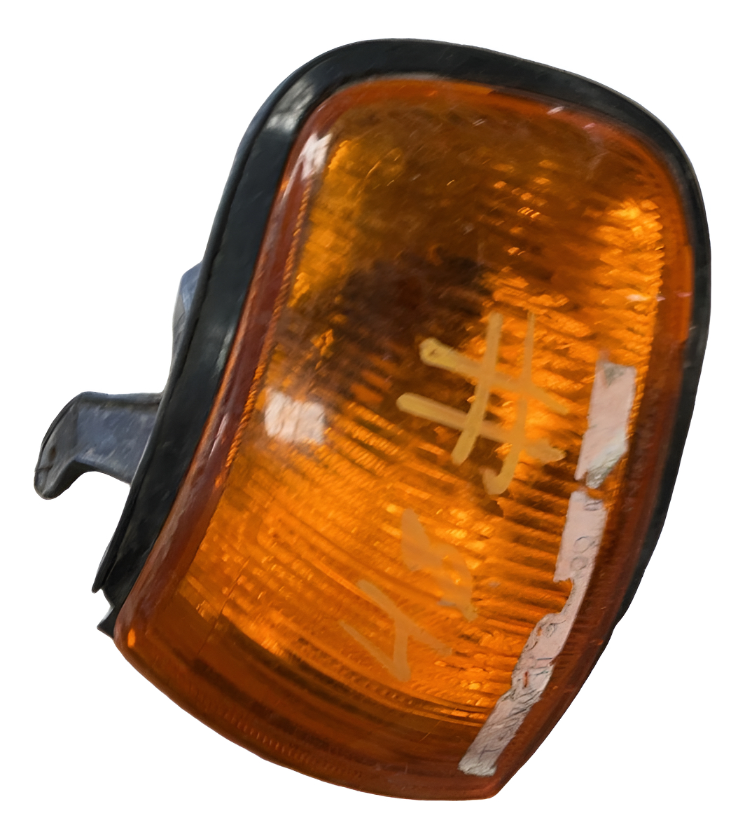 Cuarto De Punta Lh Nissan Tsuru 1997-2000 Tw