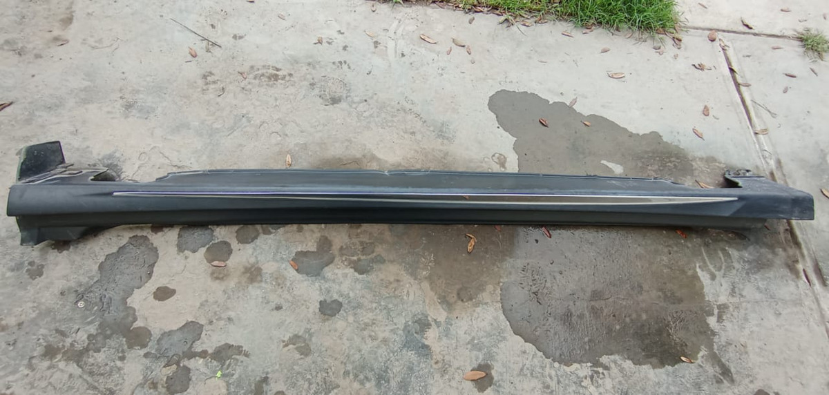 Honda Brv 18 Al 22 Estribo Izquierdo