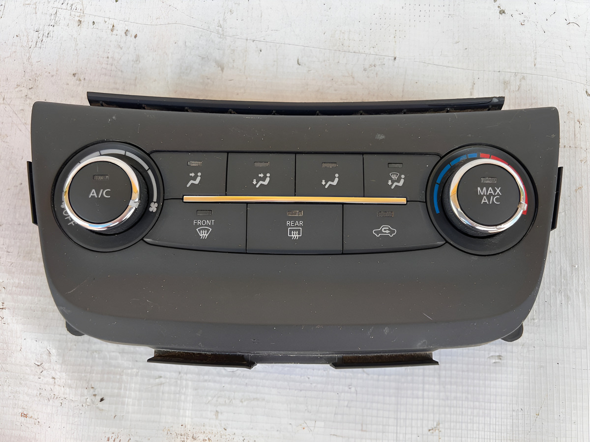 Control De Clima Nissan Sentra 2015-2019 Usado Original