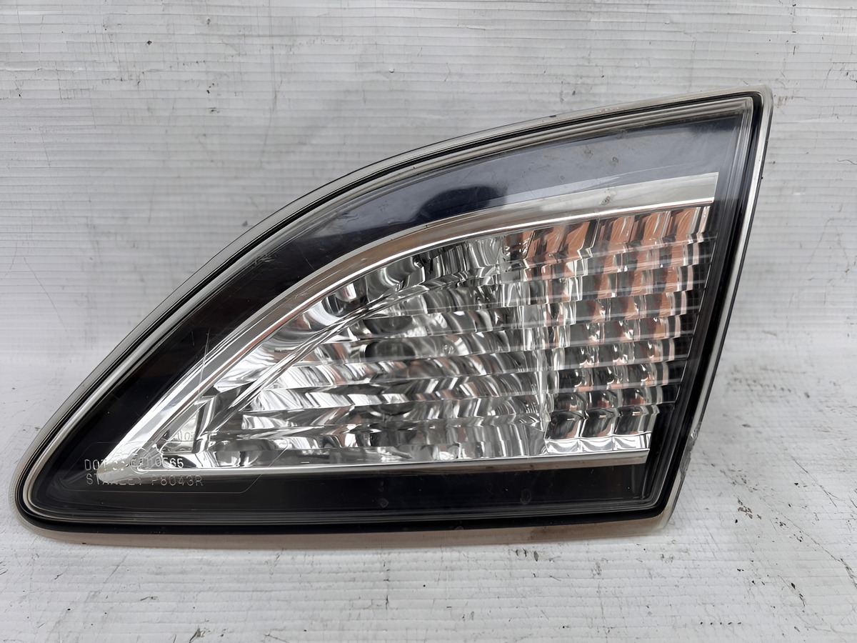 Inter Calavera Derecha Mazda 3 2010-2013 Usado Original Blanco