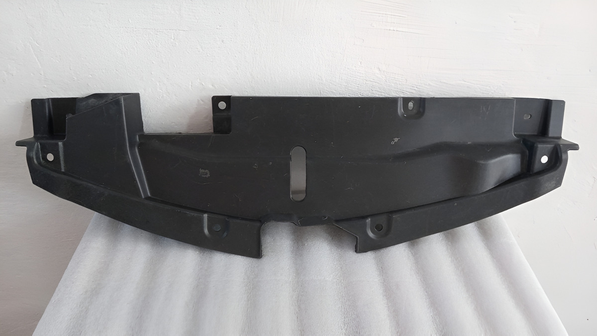 Tolva Superior De Marco Toyota Yaris 17-18