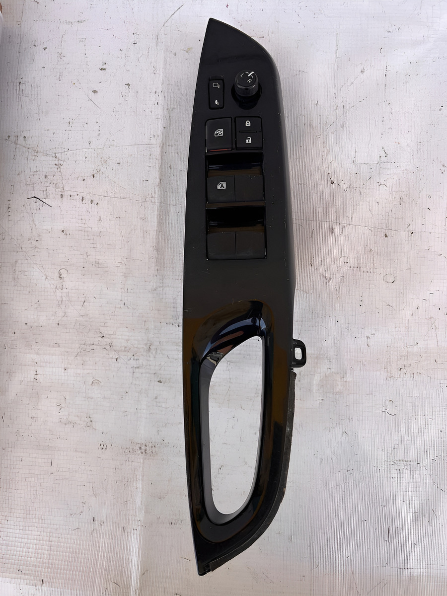 Control Maestro Toyota Hilux 2016-2020 Usado Original