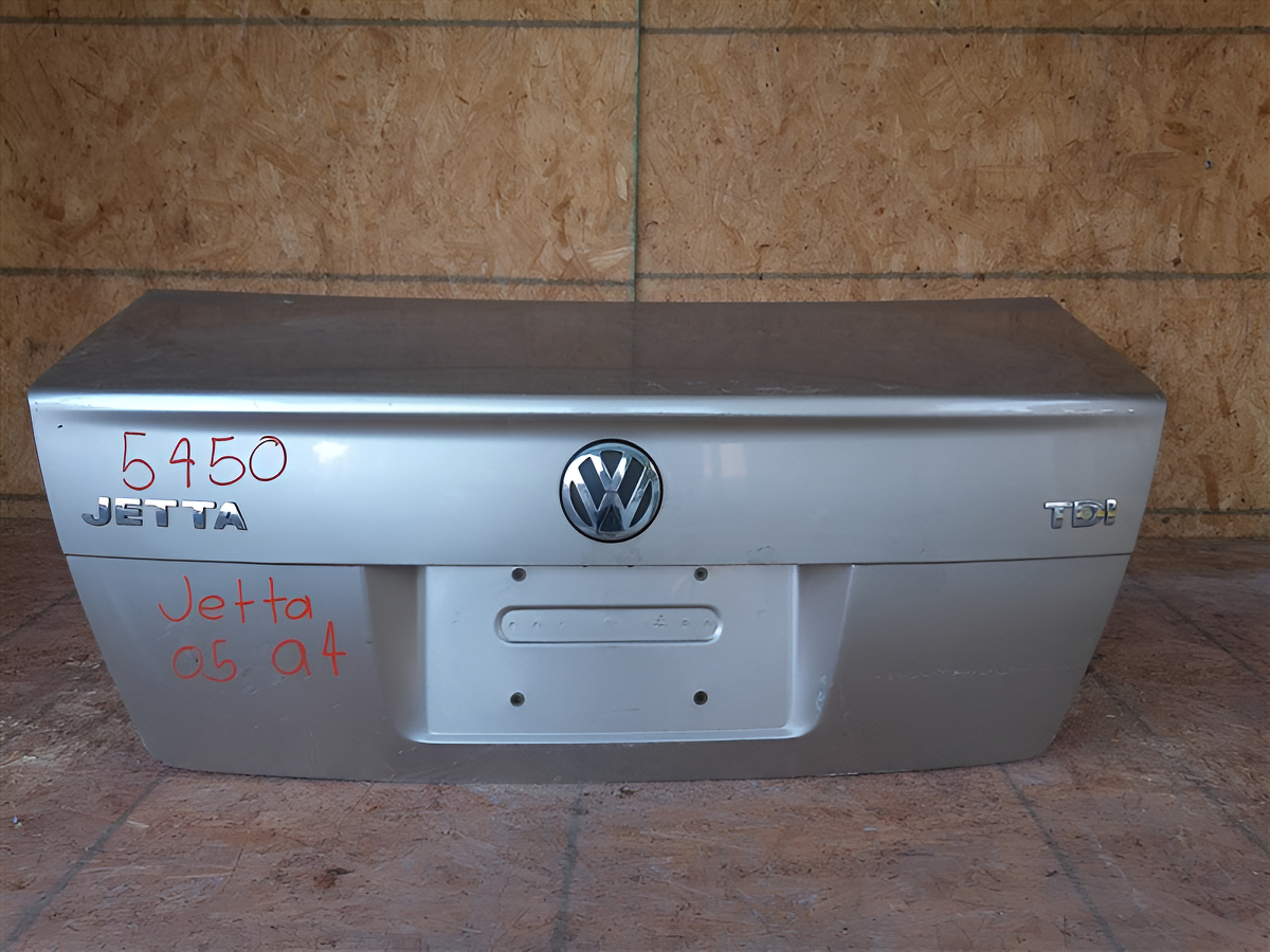 Volkswagen Jetta 2004 - 2006 Cajuela Usado Original - vista 1