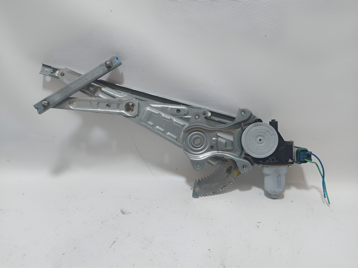 Motor Elevador De Cristal Trasero Rh Nissan Altima 2013-2018