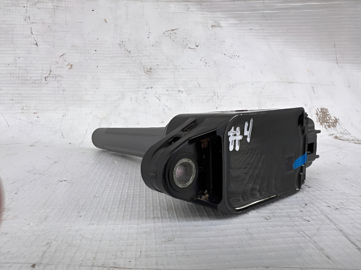 Bobina Toyota Yaris R 2016-2020 Usado Original 4