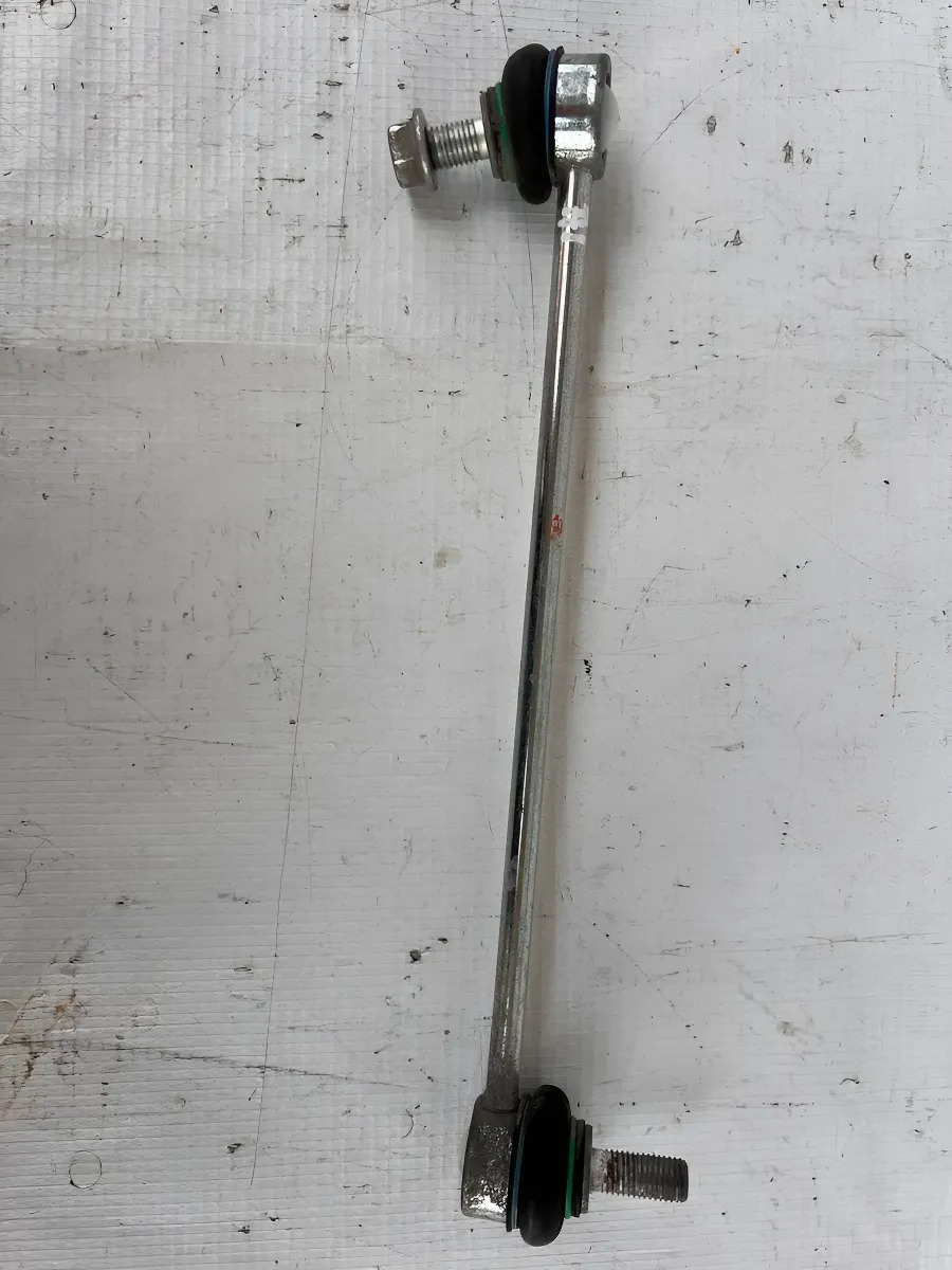 Tornillo Estabilizador Toyota Yaris R 2016-2020 Usado Origin