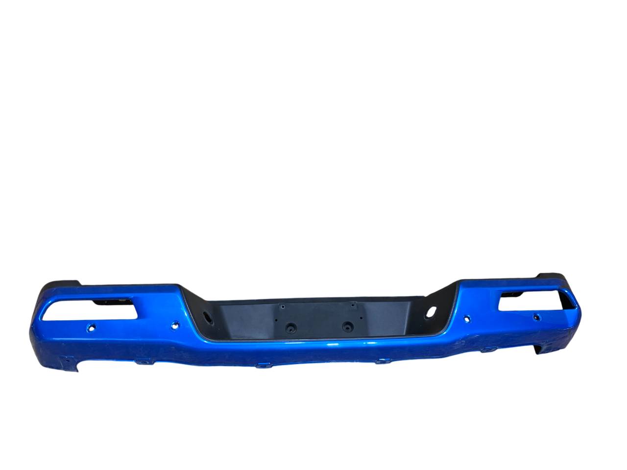 Jac Frison 2020 - 2024 Moldura para defensa Trasera Usado Original