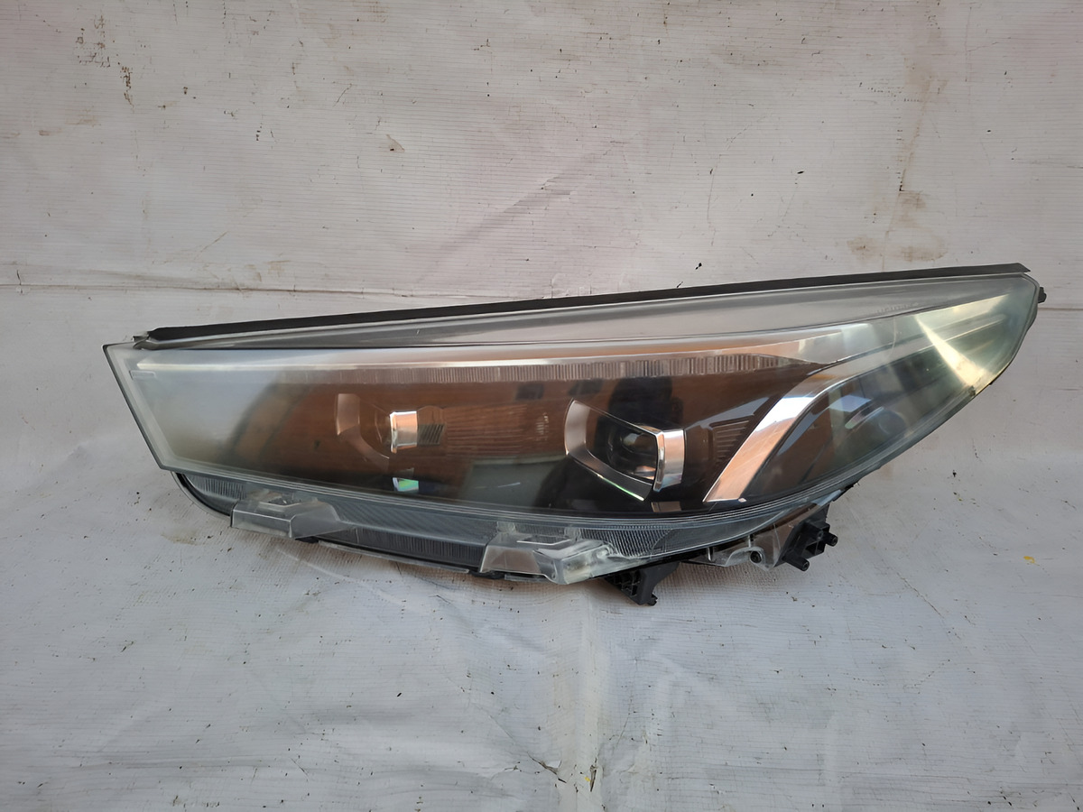 Faro Izquierdo Jac J7 2020-2023 Original Con Grapa Quebrada - vista 1