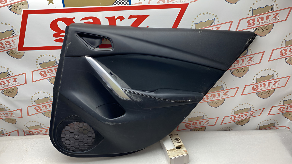 Vestidura Puerta Trasera Rh Mazda 6 13 Al 14