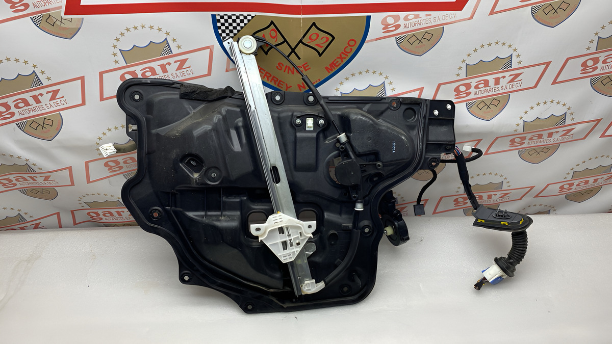 Mazda 6 2014 - 2019 Elevador de cristal Delantera Derecho Usado Original
