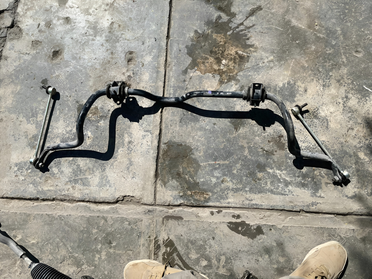 Suzuki Ciaz 2015-2020 Barra Estabilizadora Delantera