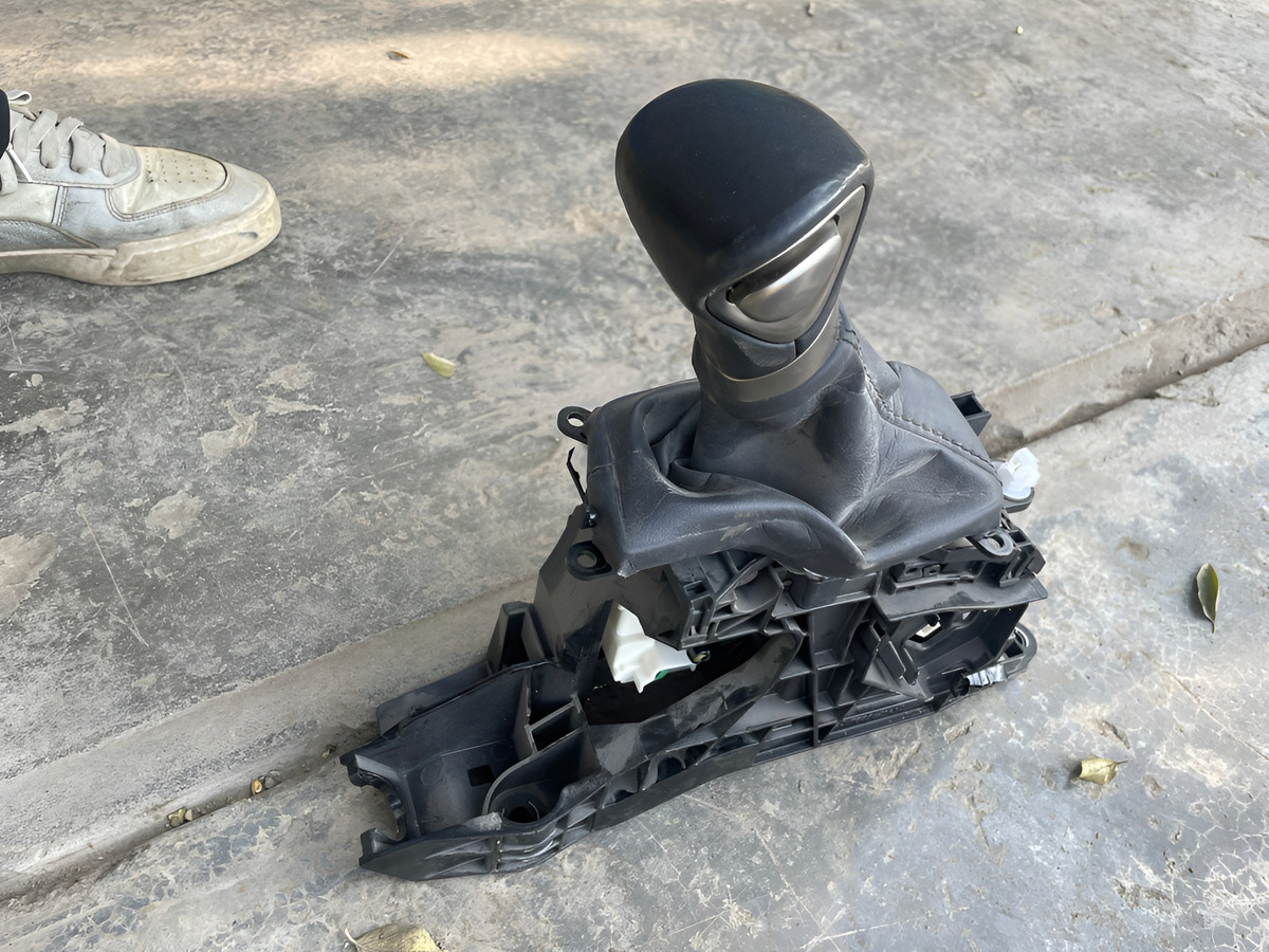 Lexus Ux250h 2023-2025 Palanca Selectora