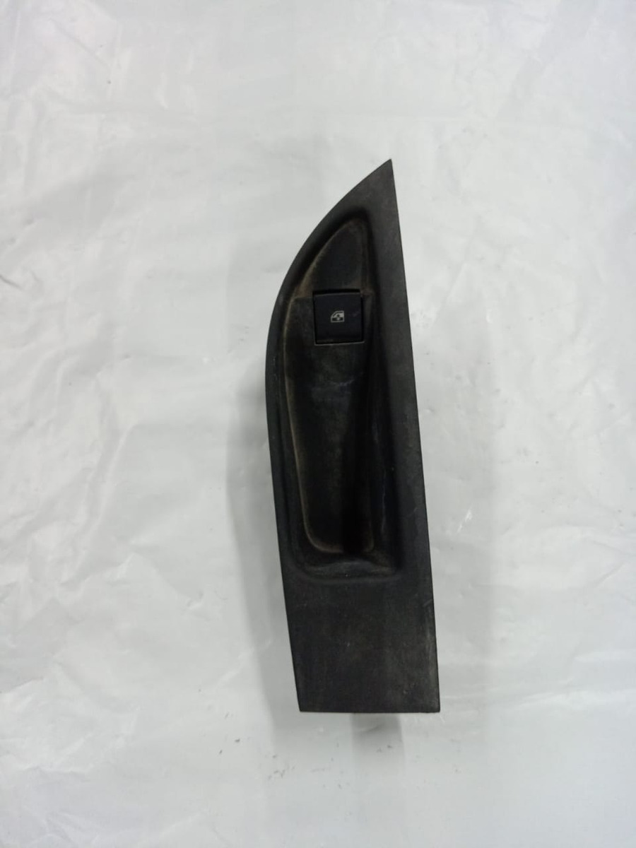 Control Elevador Puerta Tras.derc. Buick Verano 2013.