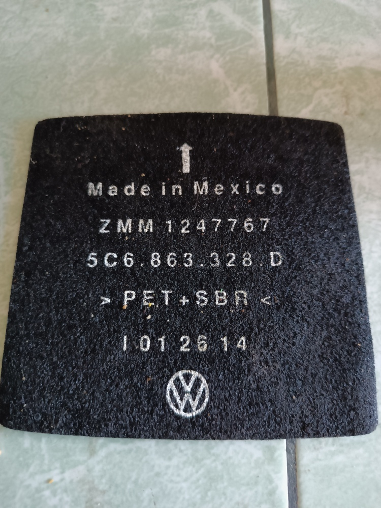 Jetta Bicentenario 2015 Alfombra Cenicero