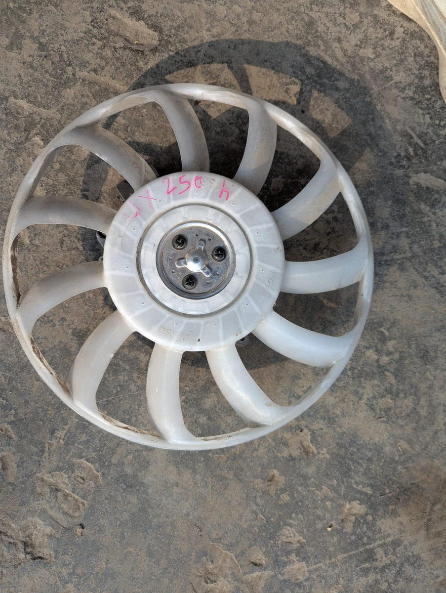 Lexus Ux250h 2023-2025 Motoventilador Grande