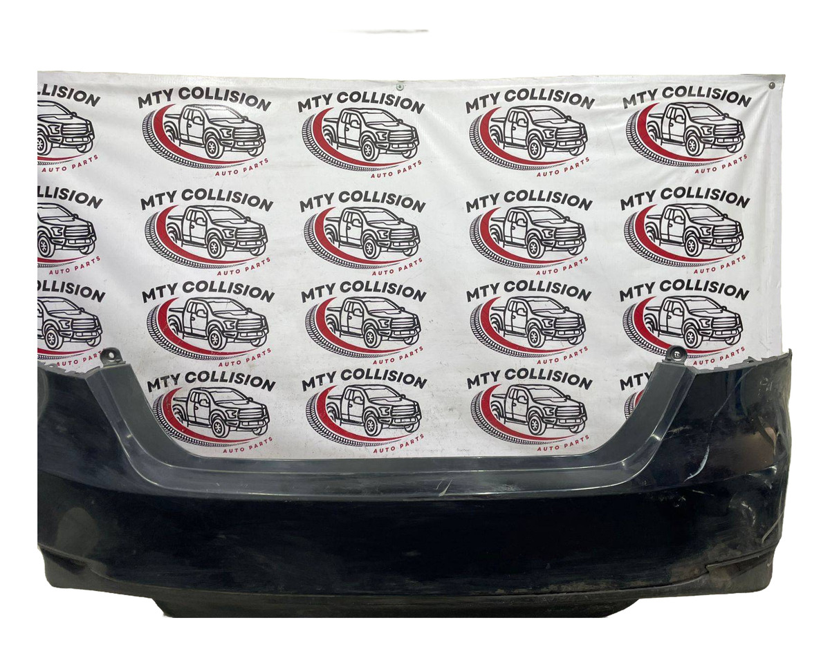 Toyota Camry 2018 - 2021 Fascia Trasera Usado Original