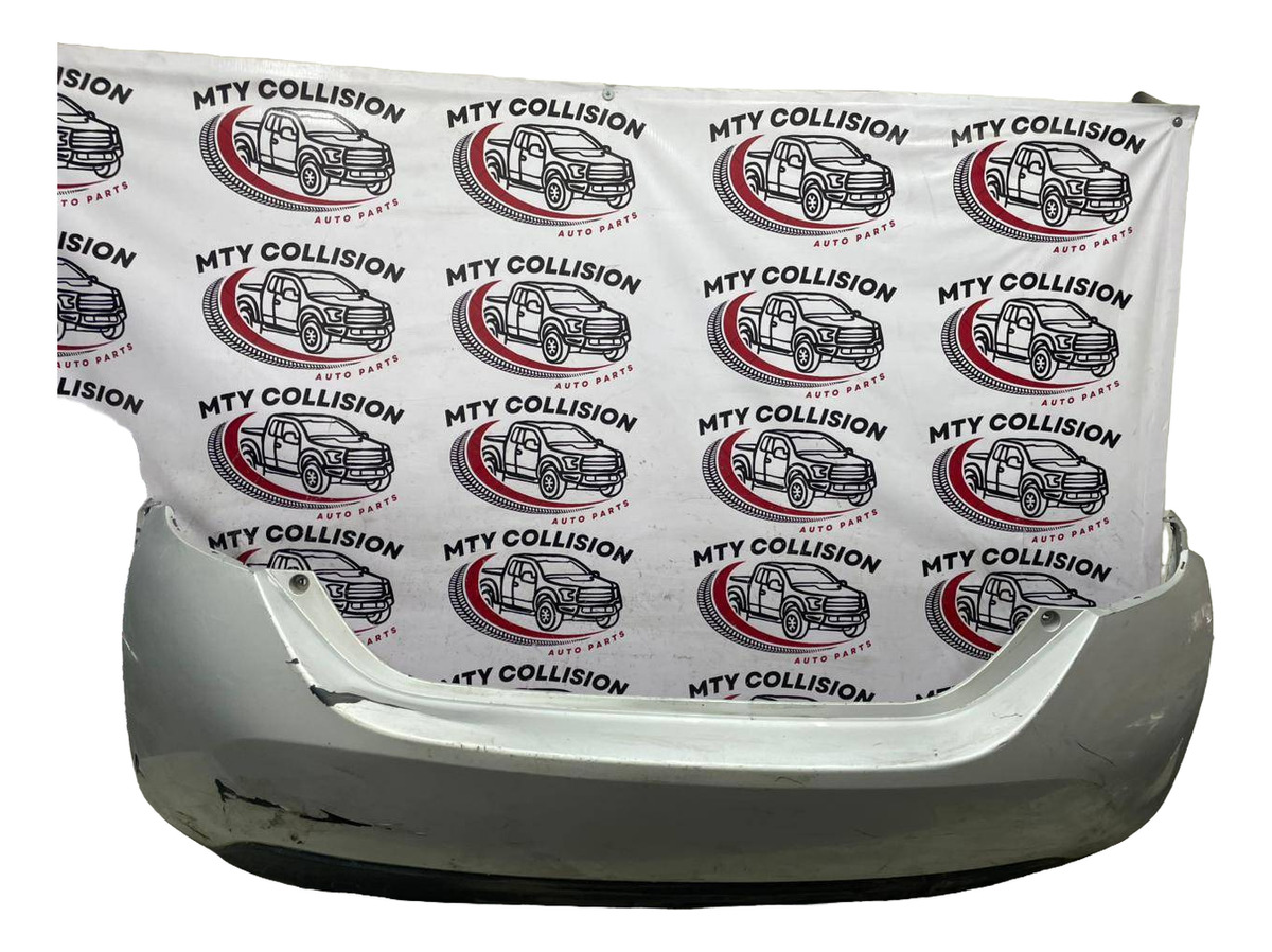 Toyota Corolla 2014 - 2019 Fascia Trasera Usado Generico