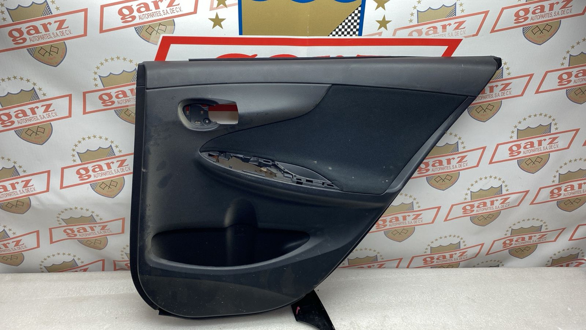 Tapiceria Puerta Trasera Derecha Toyota Corolla 09 Al 13 Negro