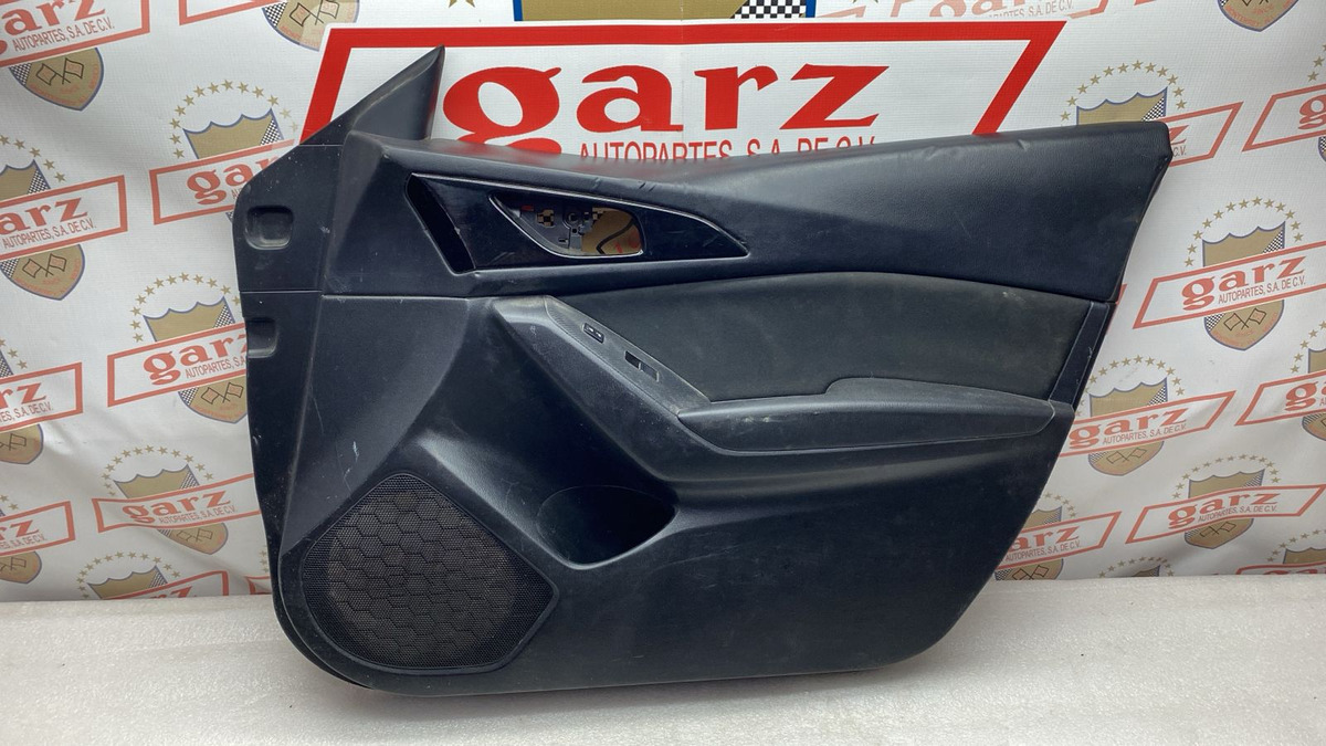 Mazda 3 2014 - 2016 Tapiceria Delantera Derecho Usado Original