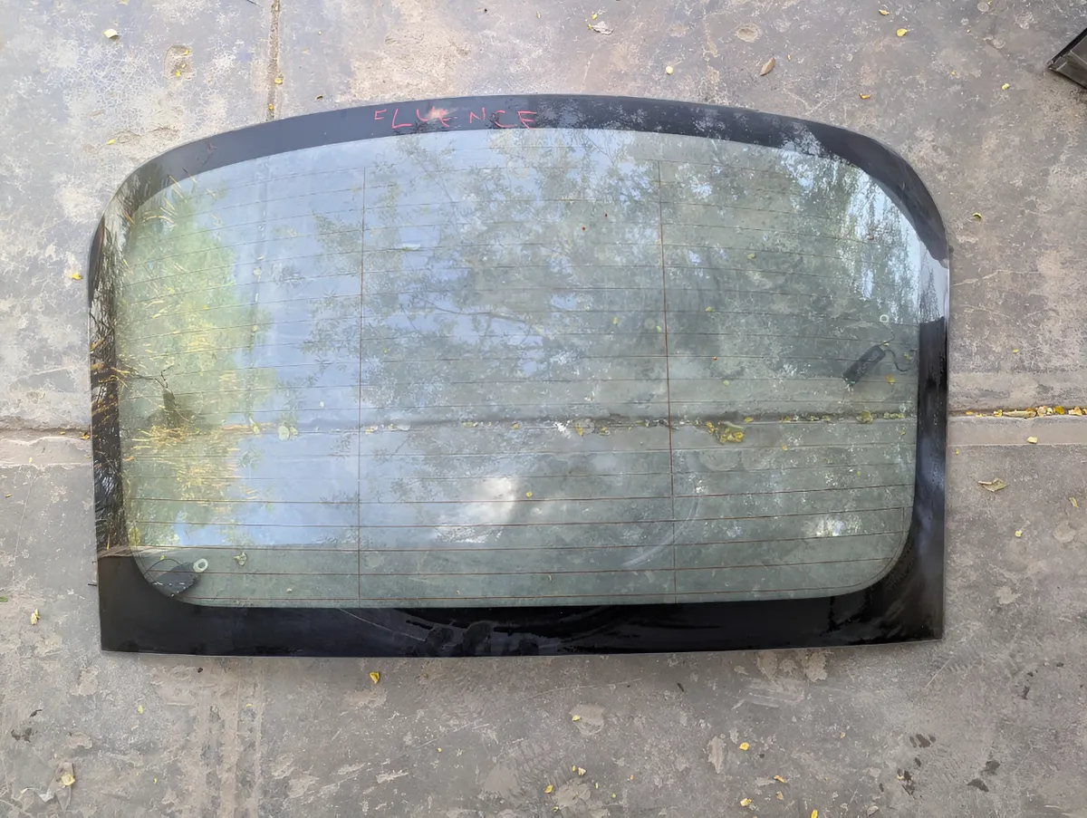 Renault Fluence 2011-2017 Medallon Original