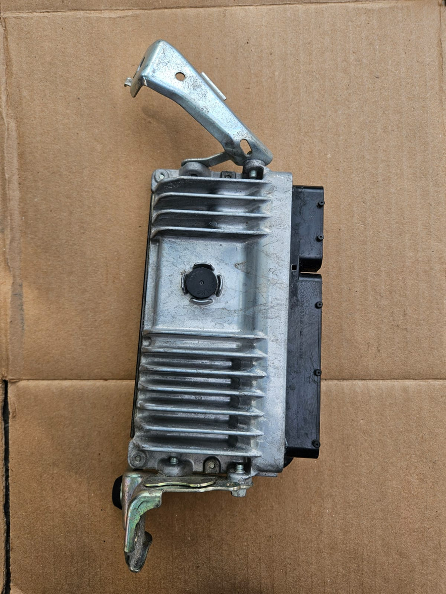 Toyota Corolla 1.8 2020-2024 Computadora De Motor
