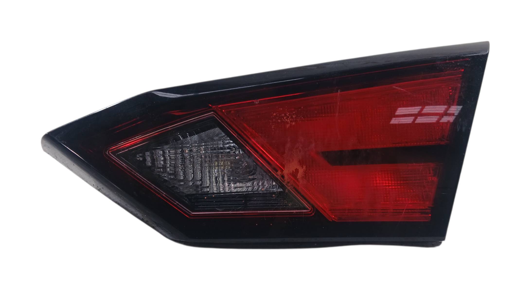 Nissan Altima 2019 - 2022 Intercalavera Derecho Usado Original