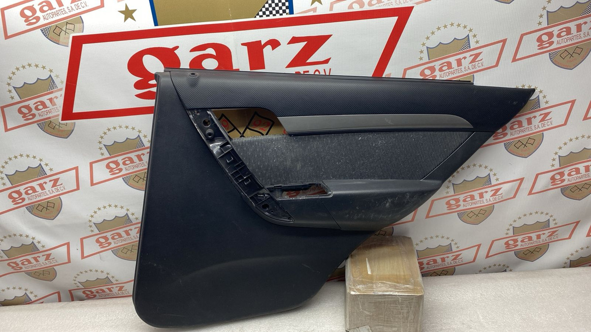 Chevrolet Aveo 2009 - 2012 Tapiceria Trasera Derecho Usado Original