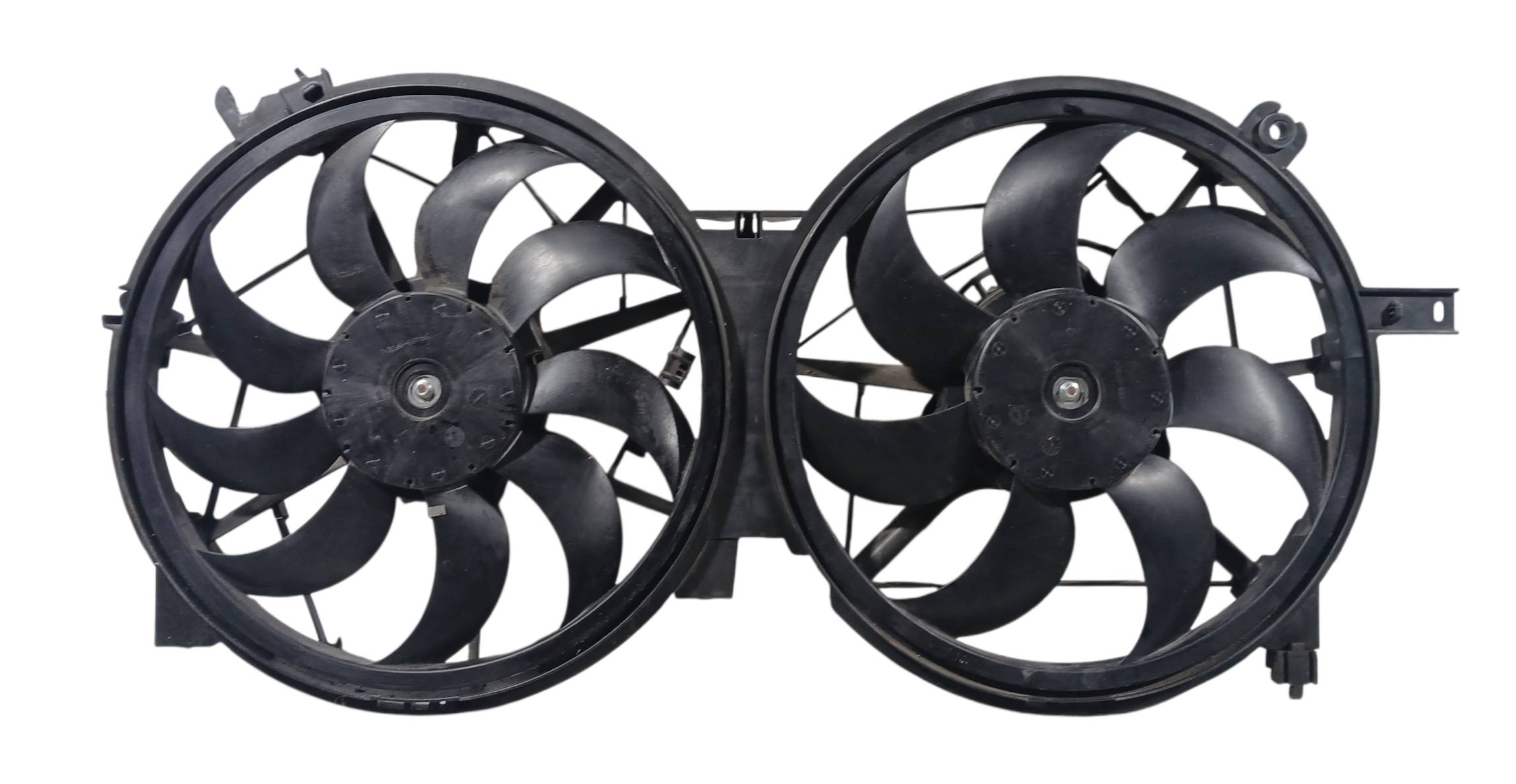 Nissan Altima 2021 - 2023 Motoventilador Usado Original