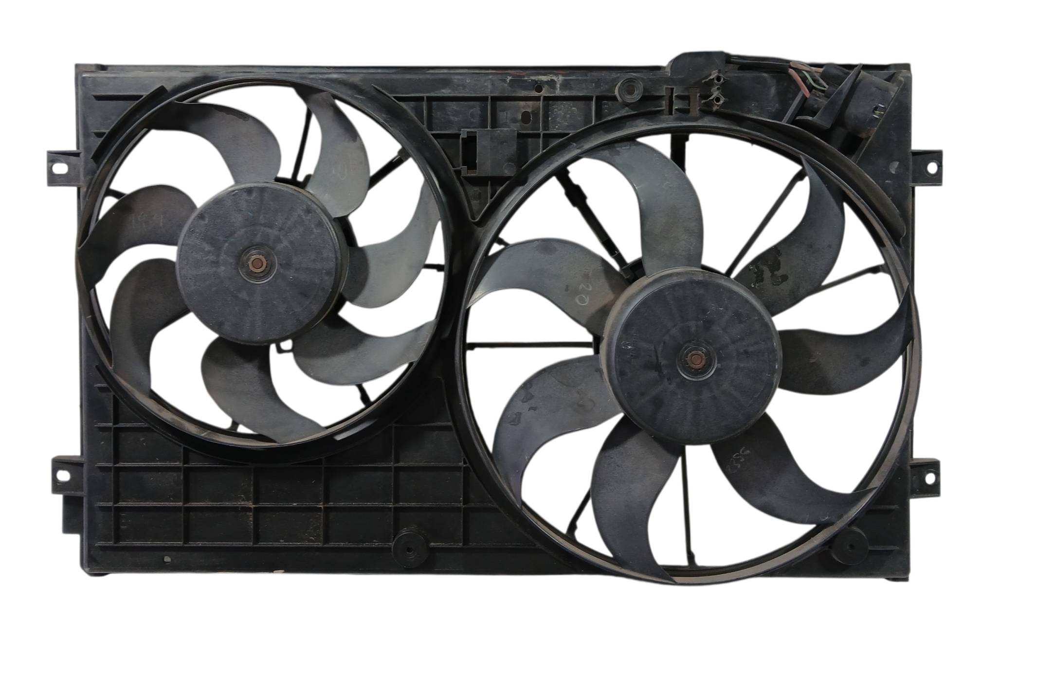 Volkswagen Passat 2006 - 2015 Motoventilador Usado Original