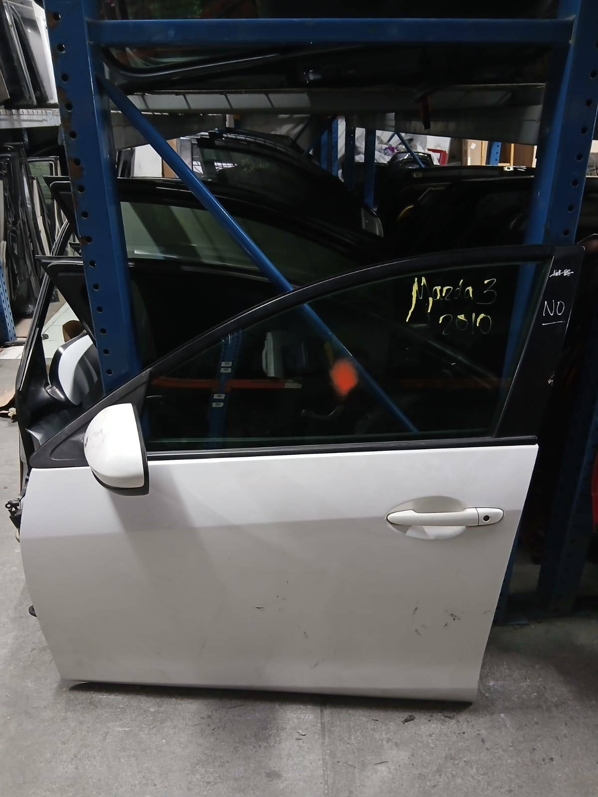 Mazda 3 2010 - 2013 Puerta Delantera Izquierdo Usado Original - vista 1