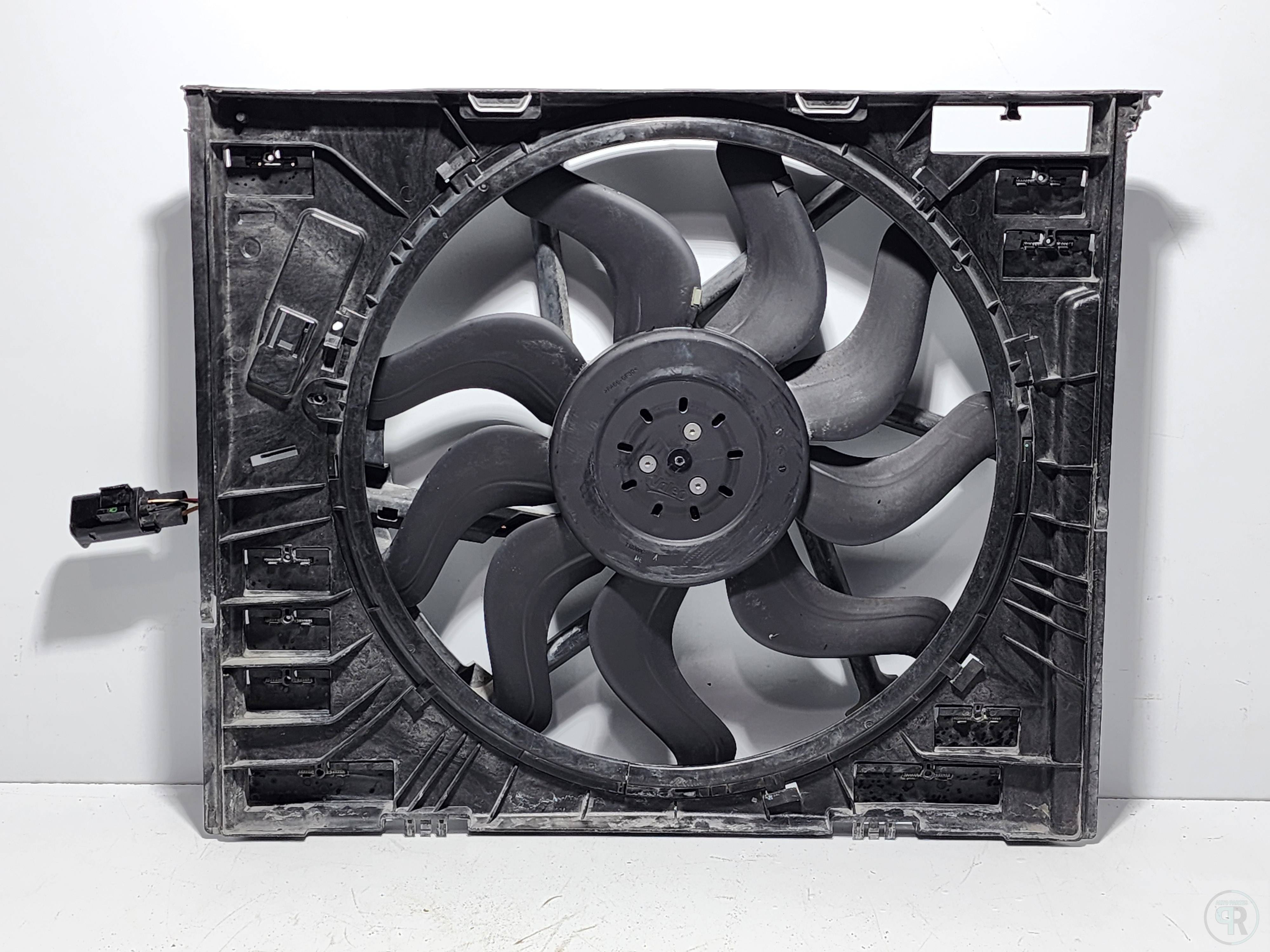 Bmw Serie 3 2018 - 2020 Ventilador de Radiador Delantera Usado Original