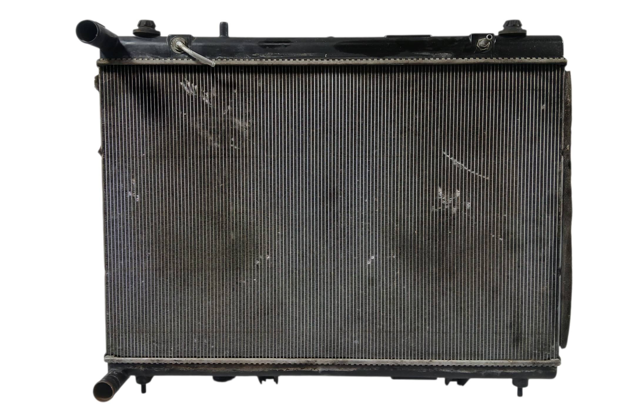 Nissan Pathfinder 2013 - 2020 Radiador Usado Generico