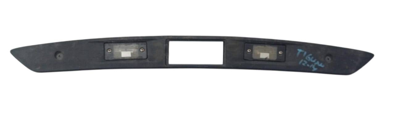 Volkswagen Tiguan 2007 - 2014 Luces de Placas Usado Original