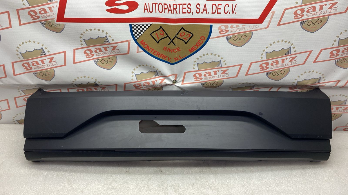 Volkswagen Saveiro 2017 - 2022 Facias Traseras Trasera Usado Original - vista 1