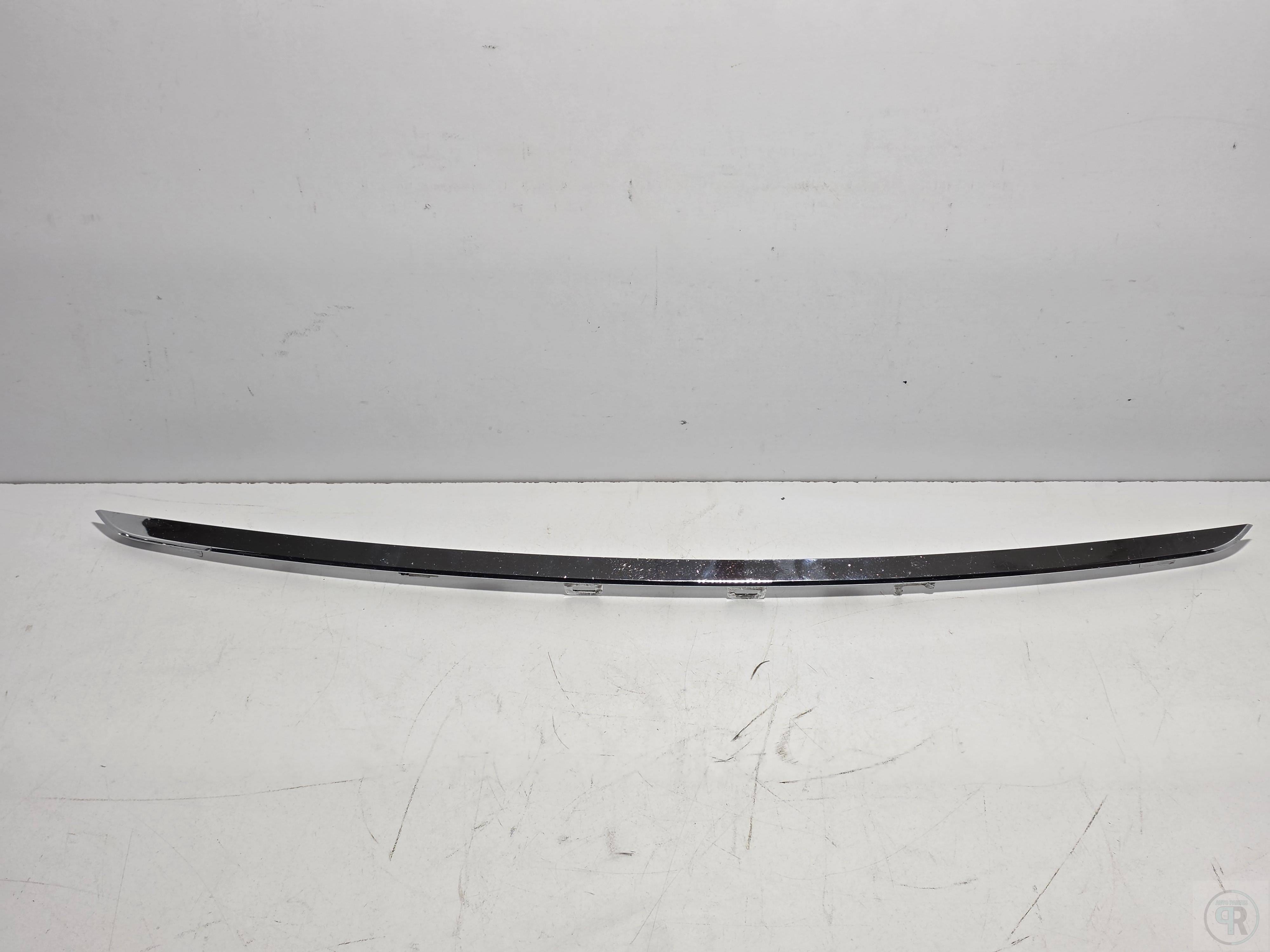 Bmw Serie 3 2016 - 2019 Moldura para defensa Delantera Usado Original