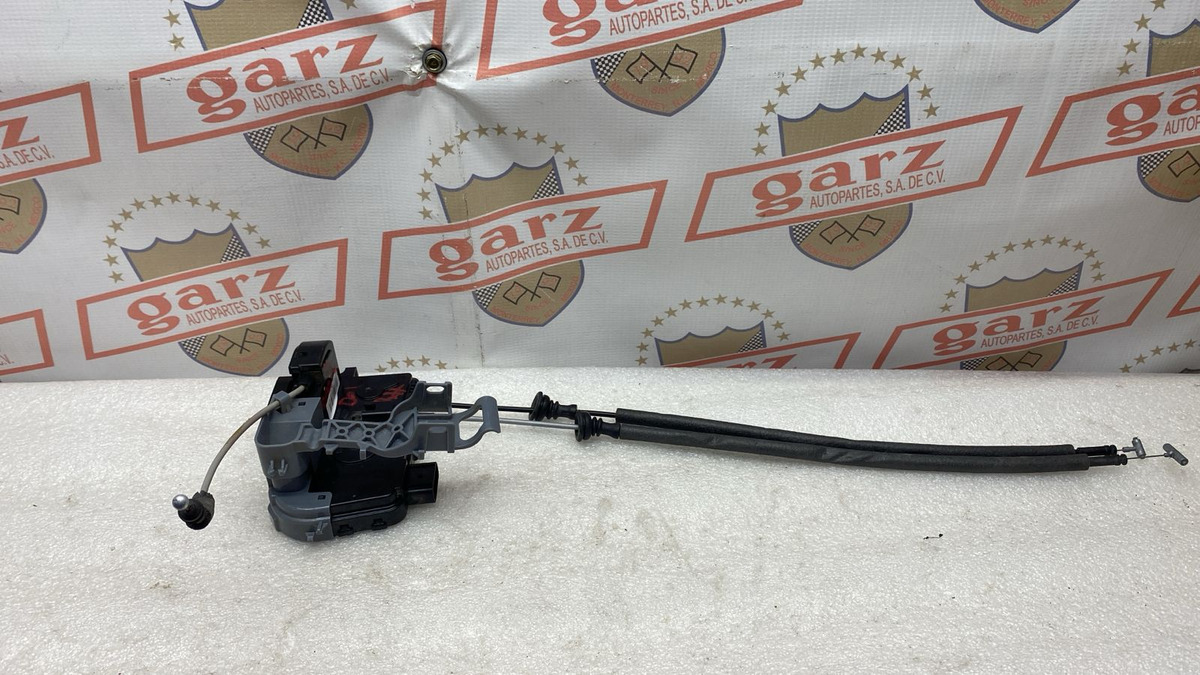 Hyundai Sonata 2011 - 2016 Cerraduras de Puerta Delantera Usado Original