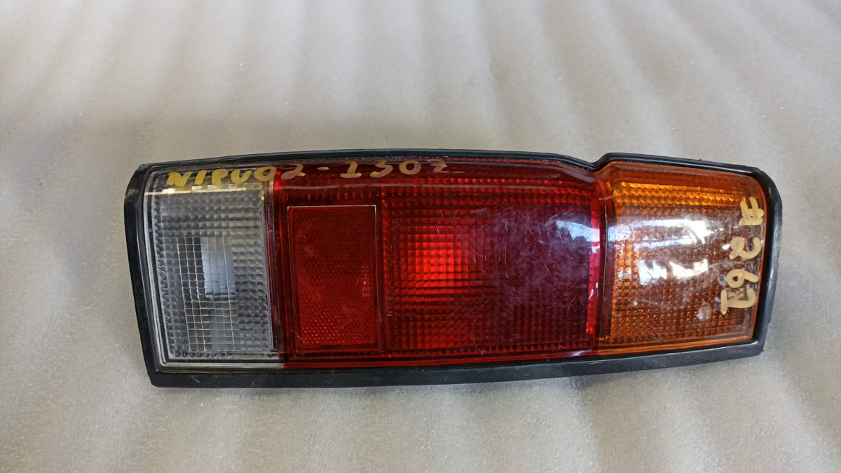 Calavera Izq Nissan Pu D21 2002-2005 Generica C/detalle 2 - vista 1