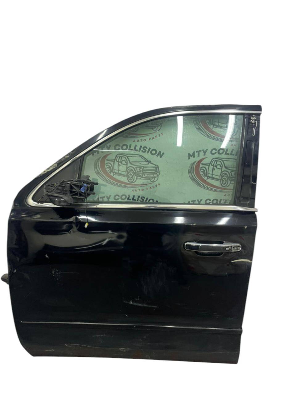 Chevrolet Suburban 2015 - 2020 Puerta Delantera Izquierdo Usado Original