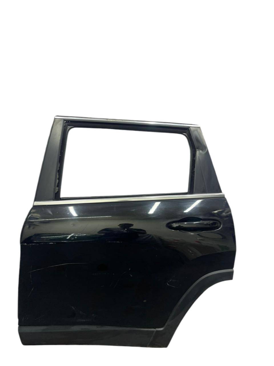 Jeep Grand cherokee 2015 - 2021 Puerta Trasera Izquierdo Usado Original