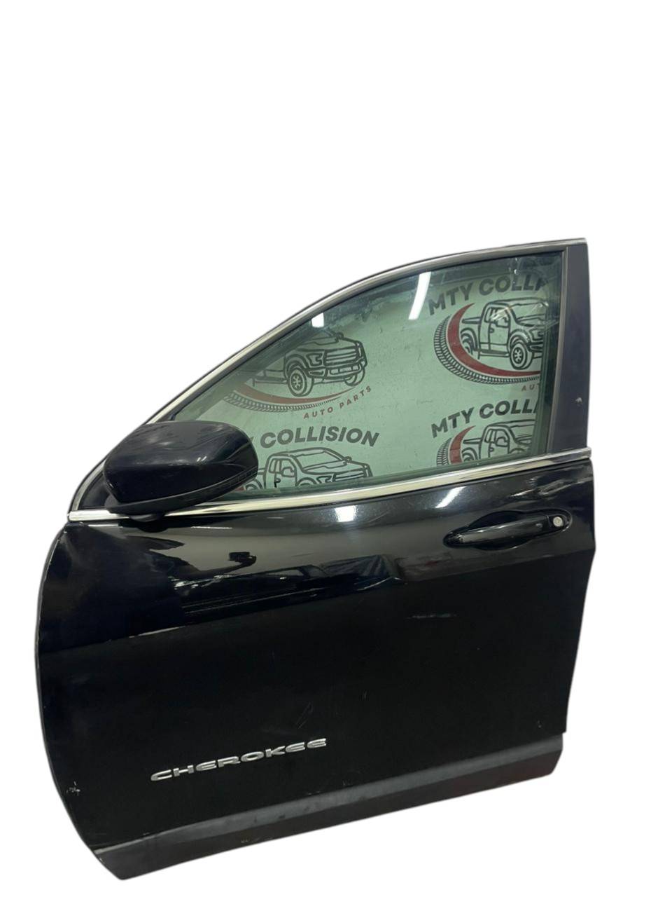 Jeep Cherokee 2014 - 2018 Puerta Delantera Izquierdo Usado Original