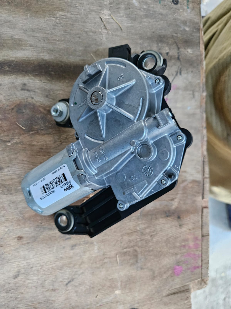 Fiat Pulse 2021-2025 Motor Limpiamedallon
