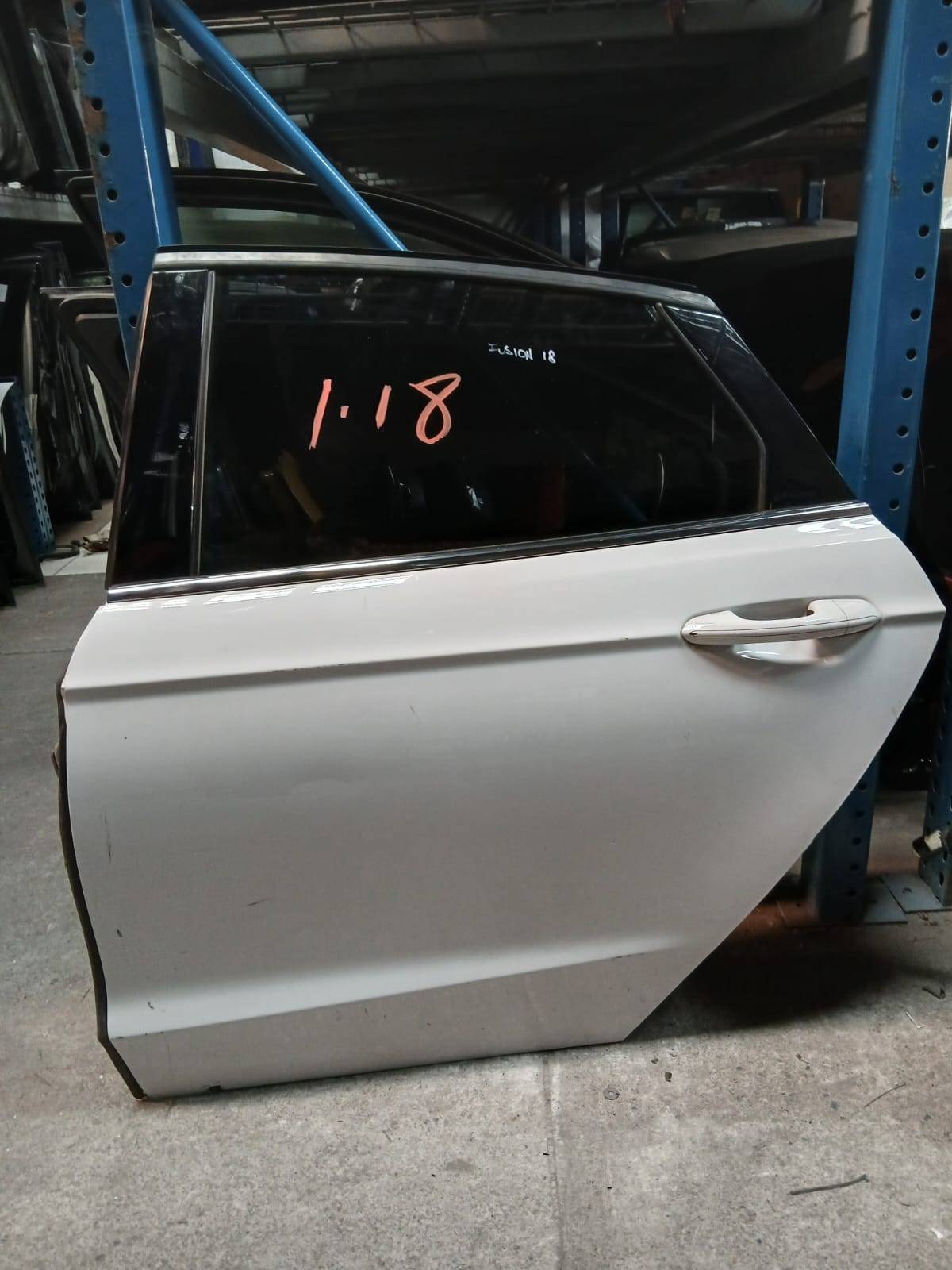 Ford Fusion 2013 - 2020 Puerta Trasera Izquierdo Usado Original - vista 1