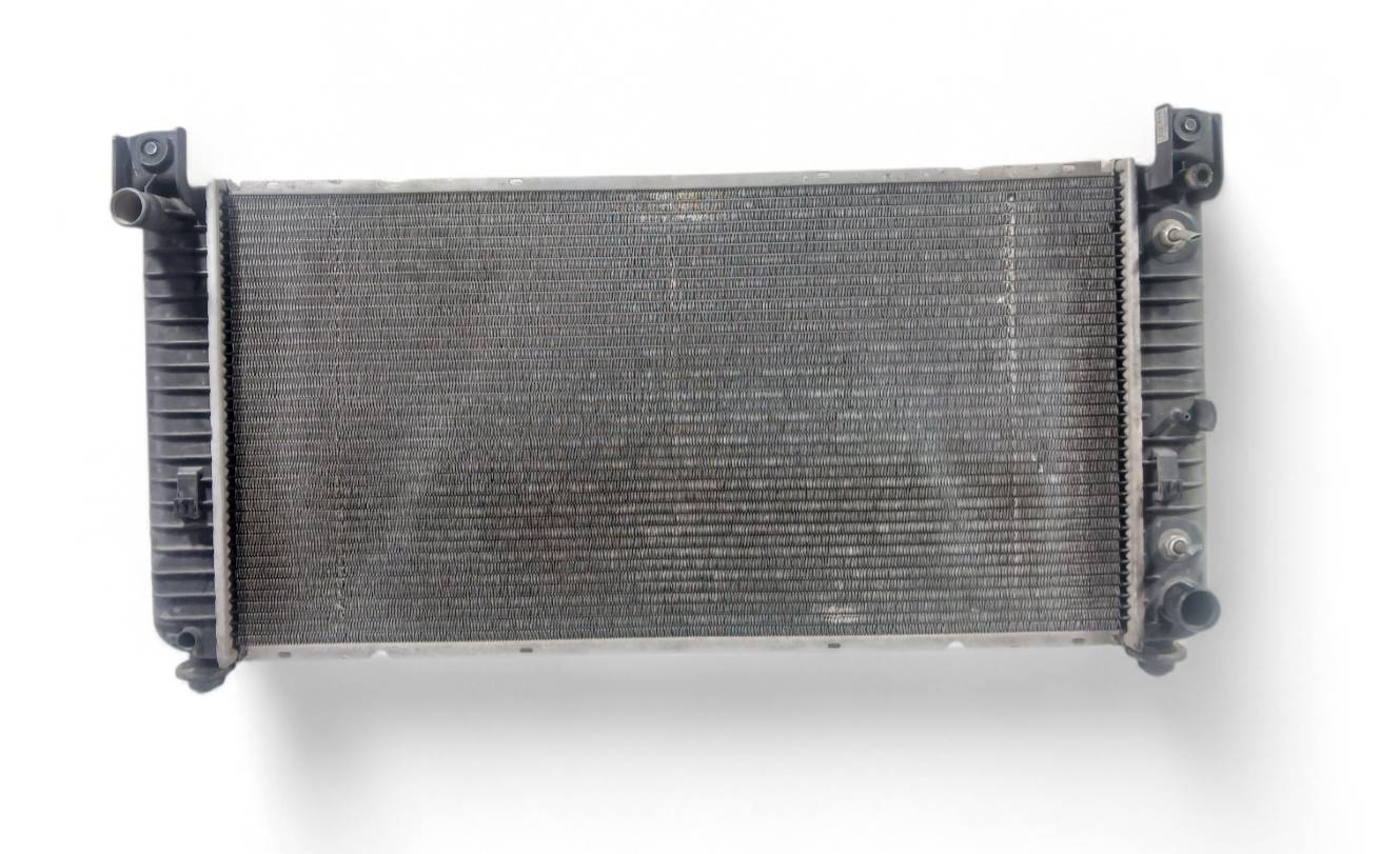 Chevrolet Tahoe 2007 - 2013 Radiador Usado Original