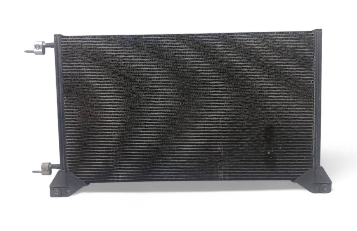 Chevrolet Tahoe 2007 - 2013 Condensador Usado 
