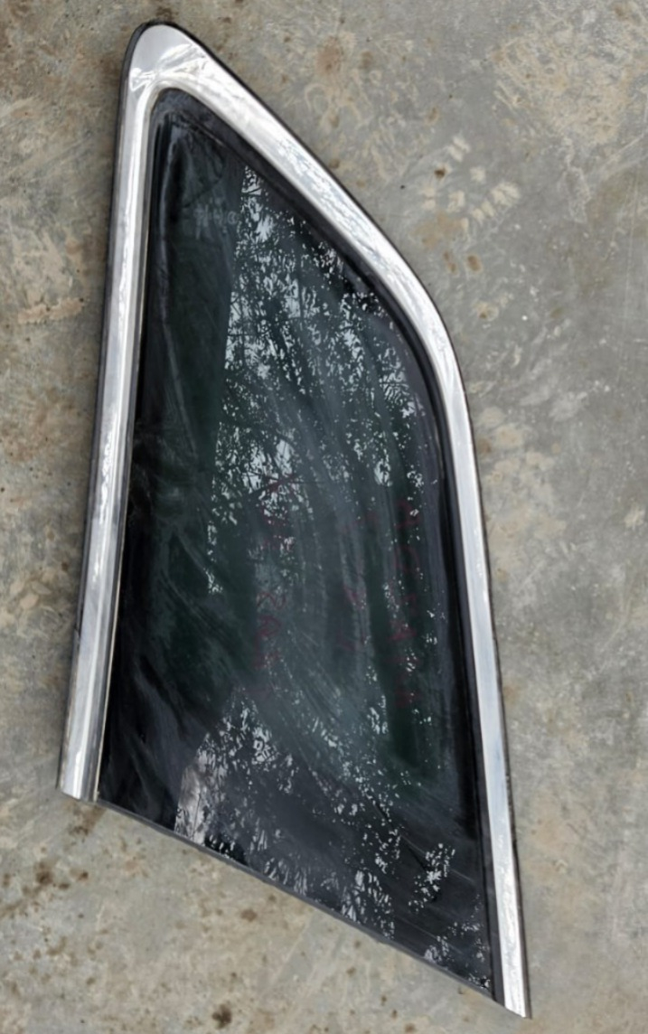 Mazda Cx-7 2007-2012 Vidrio Aleta Trasero Derecho